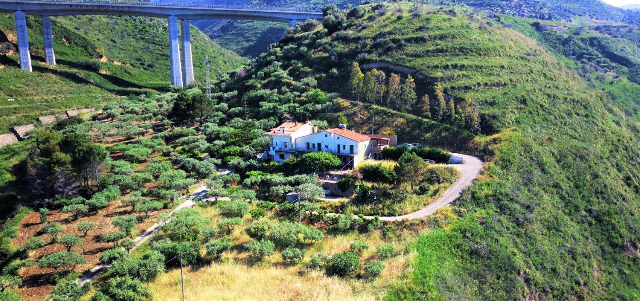 Tenuta Petreria Santo Stefano di Camastra Exterior photo